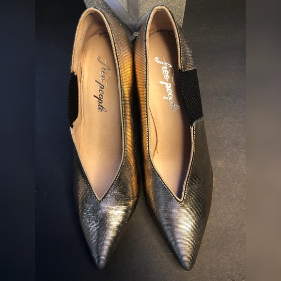 Free People Gold Shoes - Picture 2 of 6